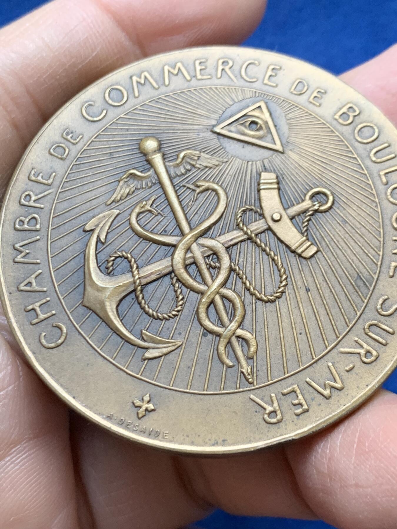 《竞宝斋》第458场 周日，周一，周二   3场连拍 （全场包邮）欢迎送拍 法国滨海布洛涅商会铜章，56.05g，50mm，边铭：三角形+铜标