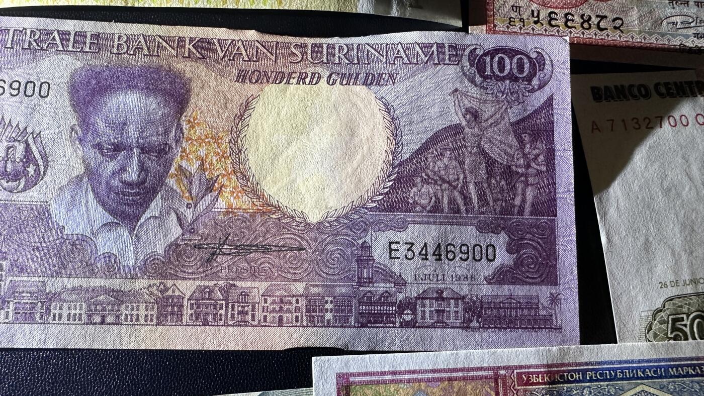 《外钞收藏家》第六百零二期（精品场）（本平台长期征集拍品、欢迎藏友们联系合作）