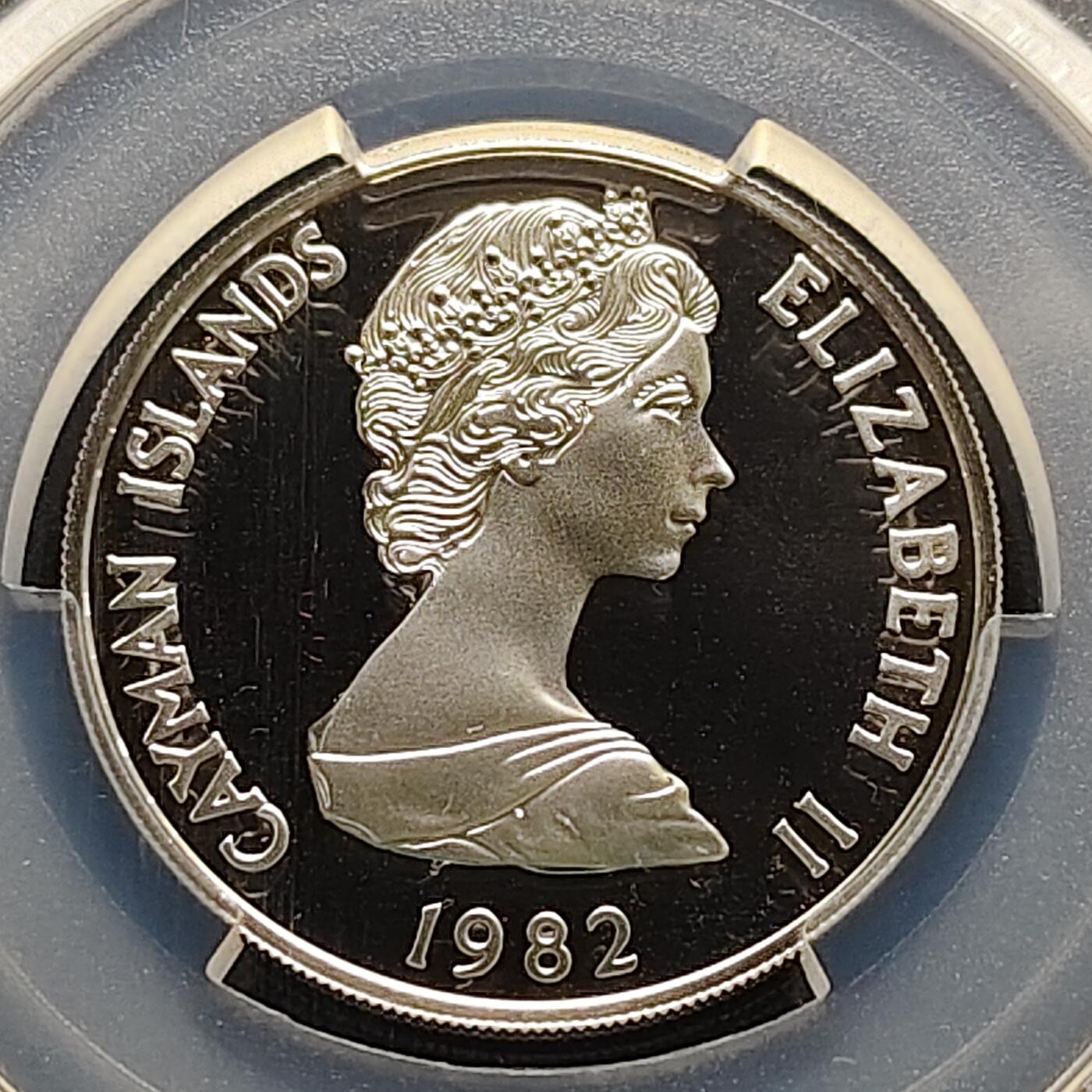 【全场包邮】纯粹捡漏拍495场-持续更新中 【收藏级·亚军分·稀少】开曼群岛1982年50分银币-量589（仅随套币发行）-PCGS PR68 DCAM（更高分仅1枚）