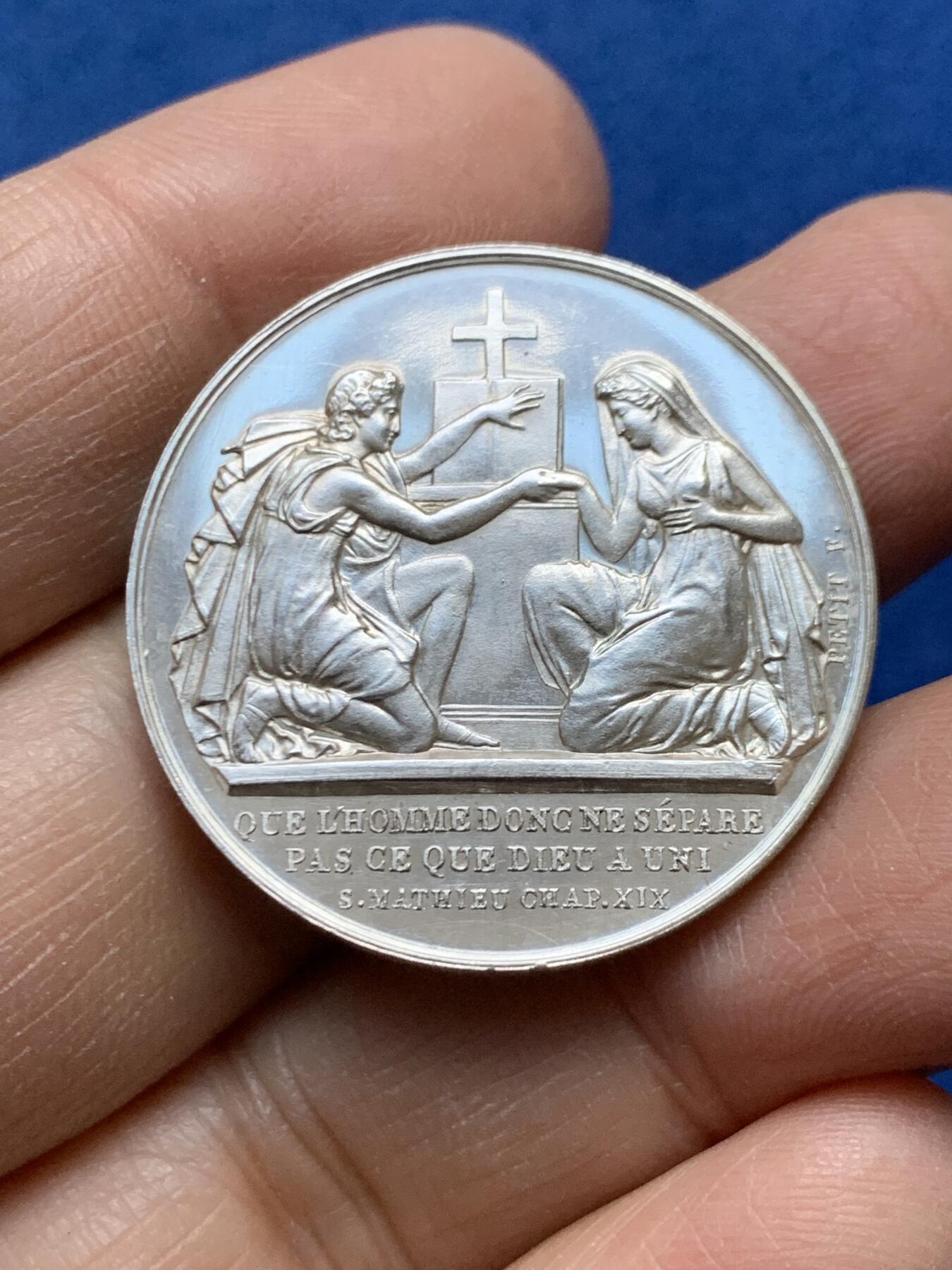 《竞宝斋》第458场 周日，周一，周二   3场连拍 （全场包邮）欢迎送拍 法国结婚纪念银章，14.35g，31.7mm，蜜蜂边铭