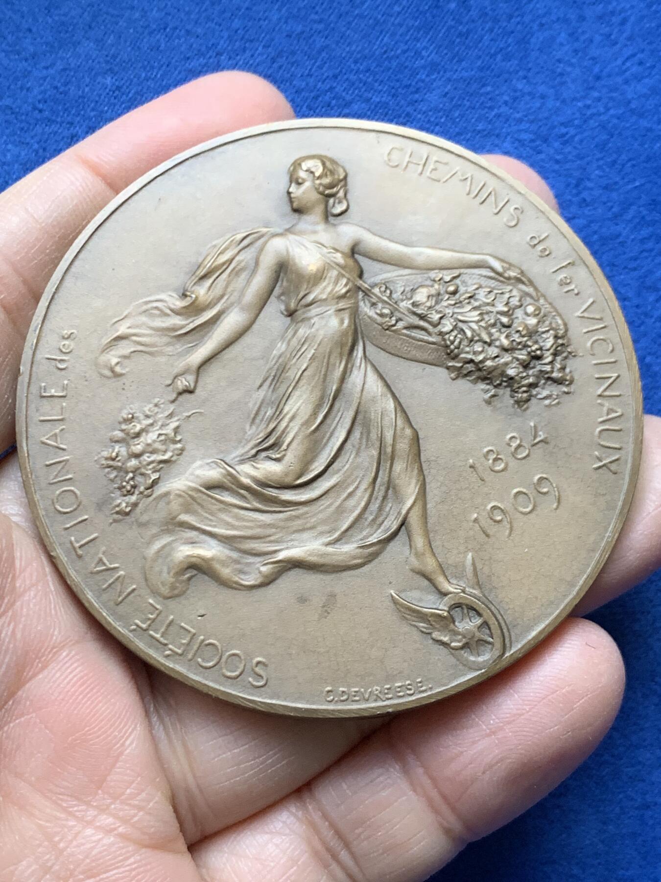 《竞宝斋》第458场 周日，周一，周二   3场连拍 （全场包邮）欢迎送拍 比利时国家地方铁路公司（SNCV）成立25周年纪念铜章，106.5g，64.1mm