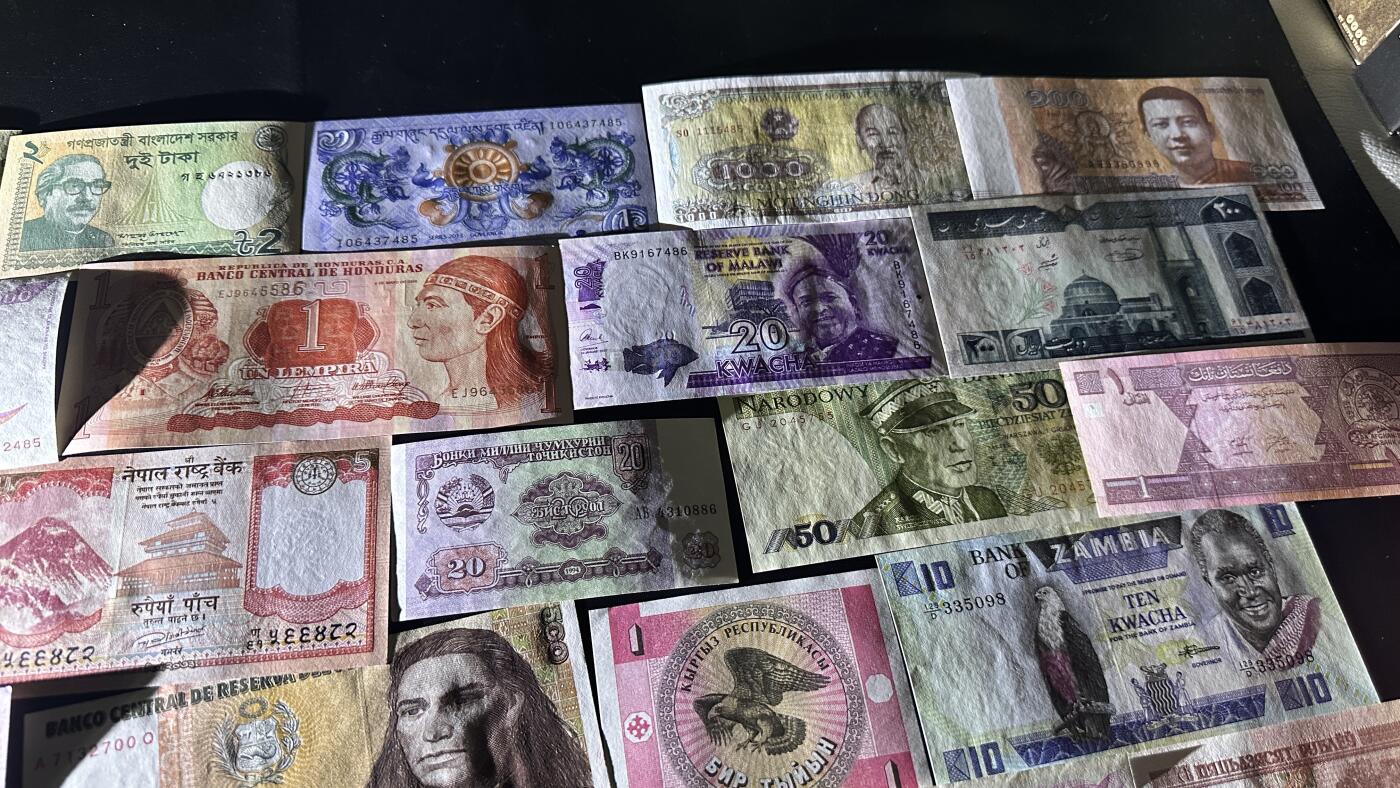 《外钞收藏家》第六百零二期（精品场）（本平台长期征集拍品、欢迎藏友们联系合作）