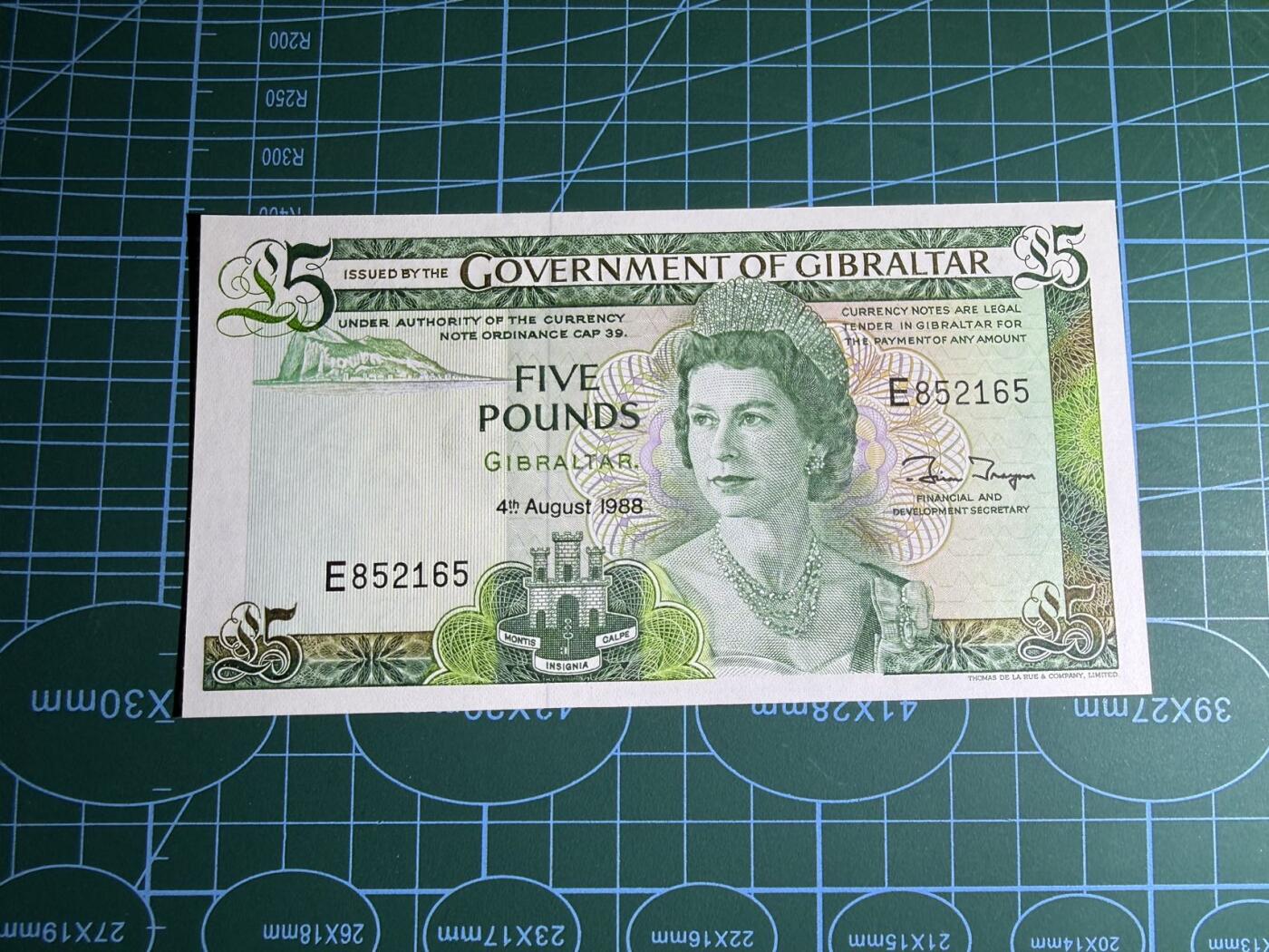 【炜奕收藏】，第五十七期，英联邦女王专场