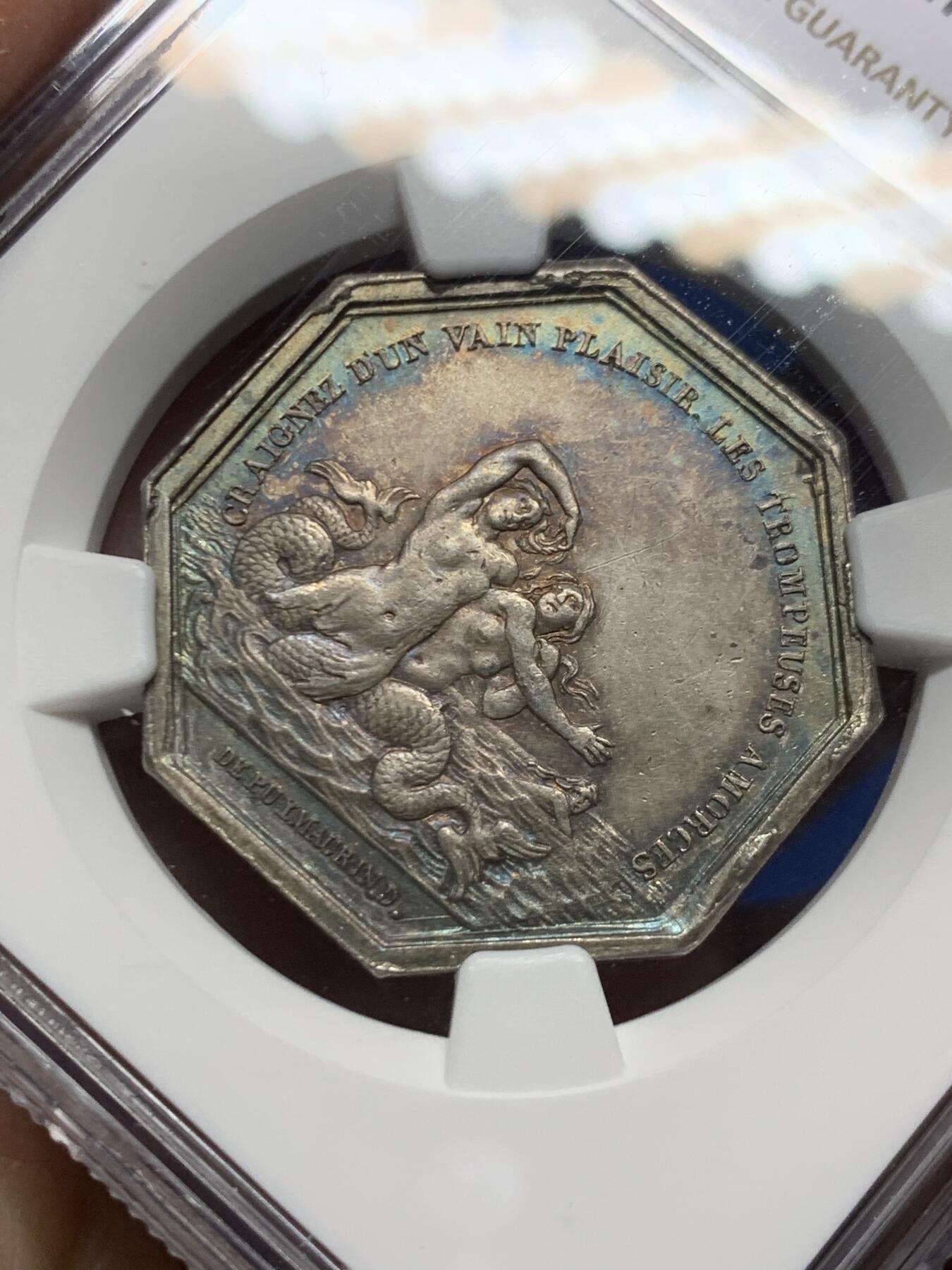 《竞宝斋》第458场 周日，周一，周二   3场连拍 （全场包邮）欢迎送拍 NGC-MS63 法国婚姻与爱情八角银质代币，“对欺骗性的诱惑怀着徒劳的快乐”＆“暴风雨中的平静”