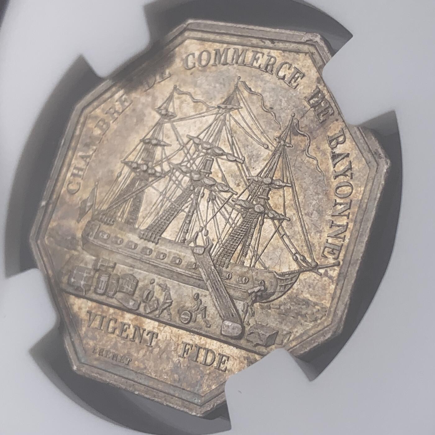 掌中浮雕-藏着的欧洲第049场