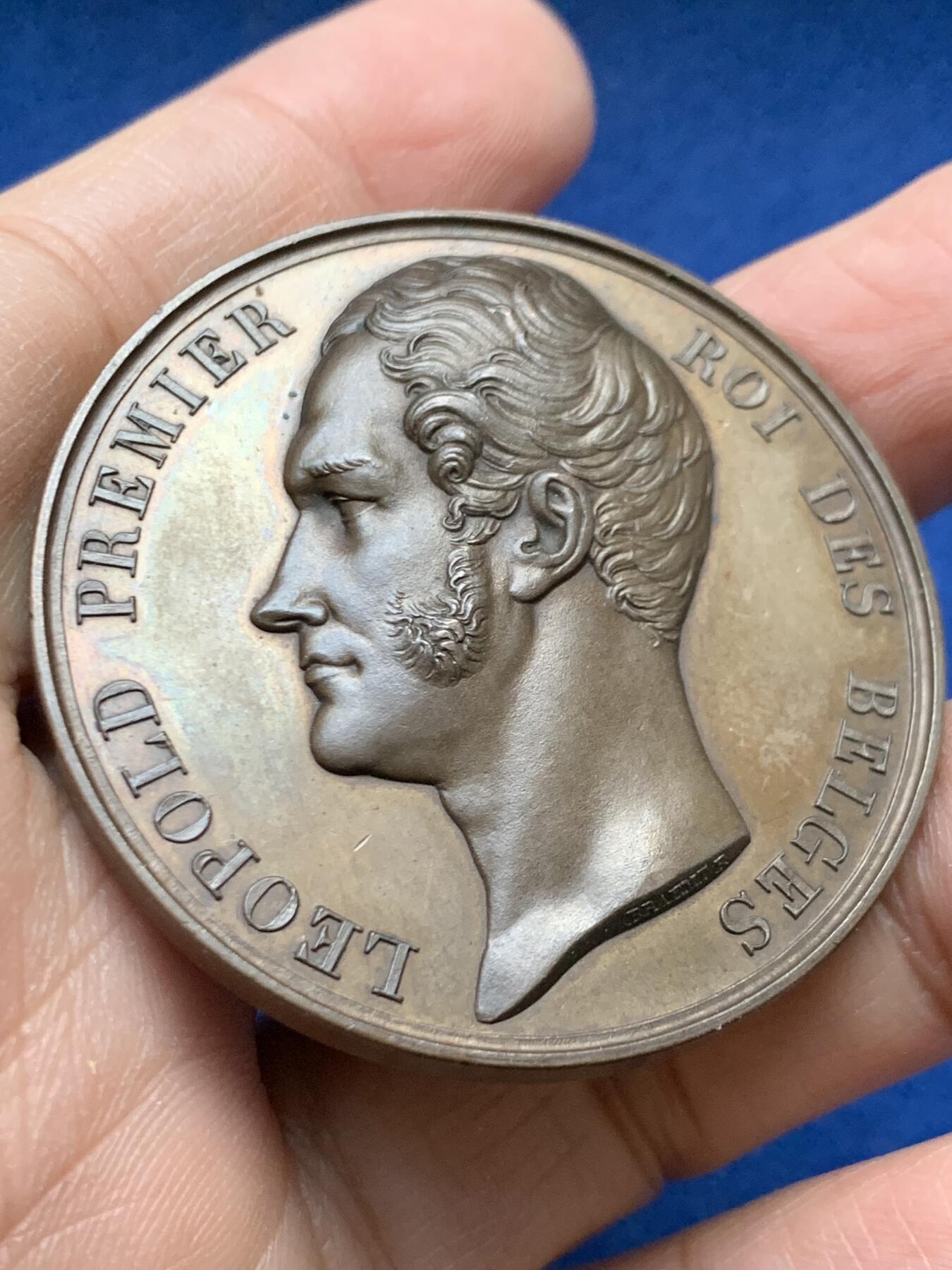 《竞宝斋》第458场 周日，周一，周二   3场连拍 （全场包邮）欢迎送拍 比利时1839年利奥波德一世头像沙勒罗瓦运河和铁路铜章，35g，46.5mm