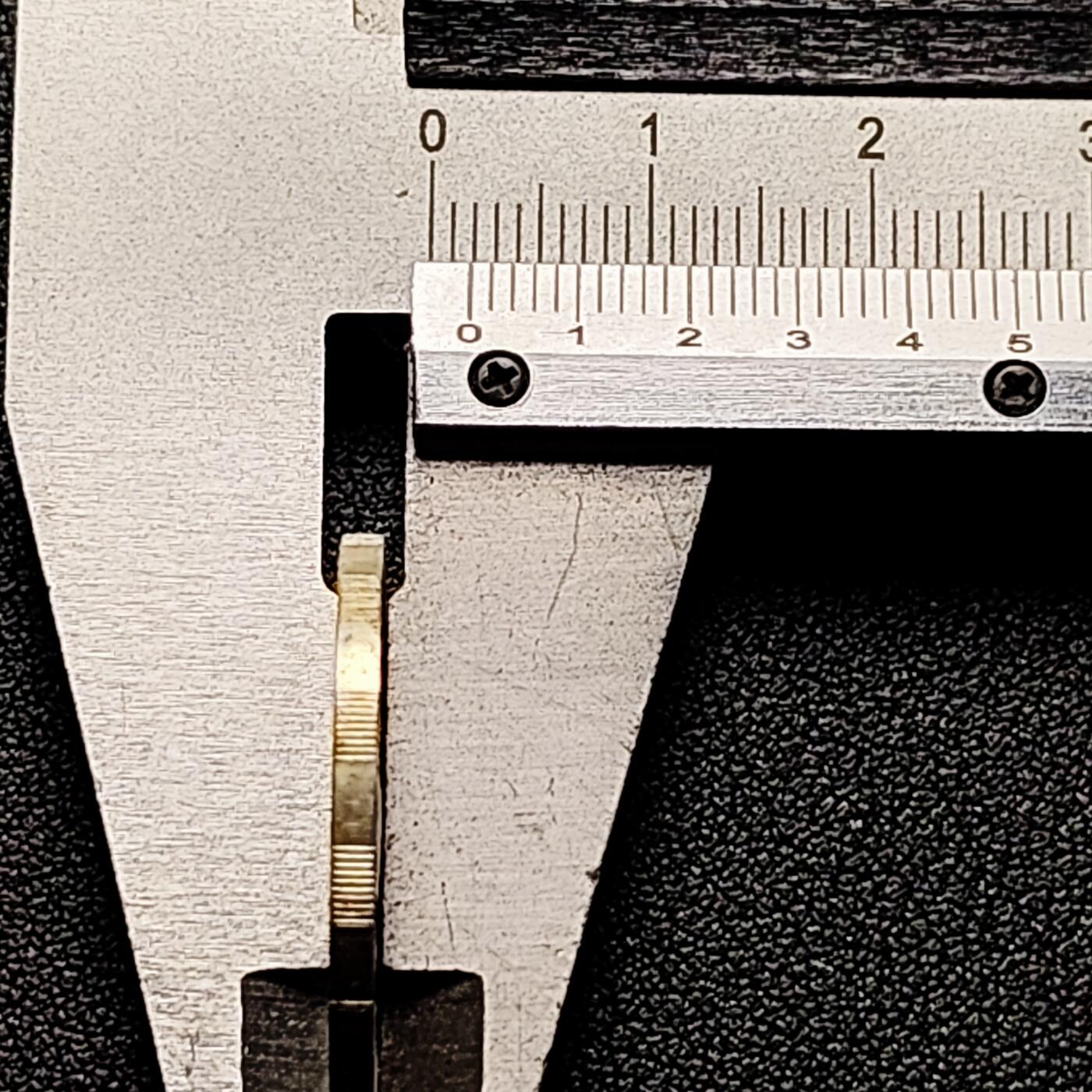 泉币菌-第168场- 精品福利场 全网品相少见 原光UNC 俄罗斯珍稀动物双色纪念币--1992年10卢布 红鸭  25.2×1.9mm