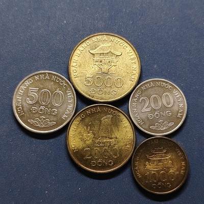 【全场包邮】纯粹捡漏拍494场 - 越南2003年第二版5枚套币-B