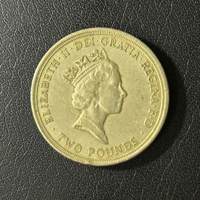 【铜匠收藏】★第136场★客户代拍 散币场，无寄存！！无佣金，30包邮。不满30元，支付5元运费。《接受代拍 代送NGC评级》 - 英国2镑和平鸽纪念币 厚重