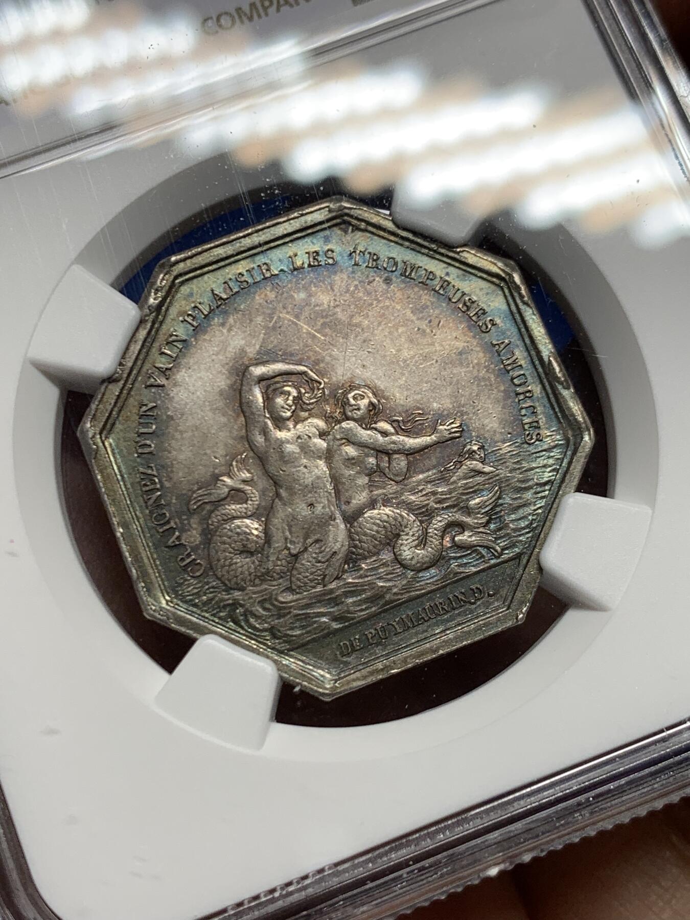 《竞宝斋》第458场 周日，周一，周二   3场连拍 （全场包邮）欢迎送拍 NGC-MS63 法国婚姻与爱情八角银质代币，“对欺骗性的诱惑怀着徒劳的快乐”＆“暴风雨中的平静”