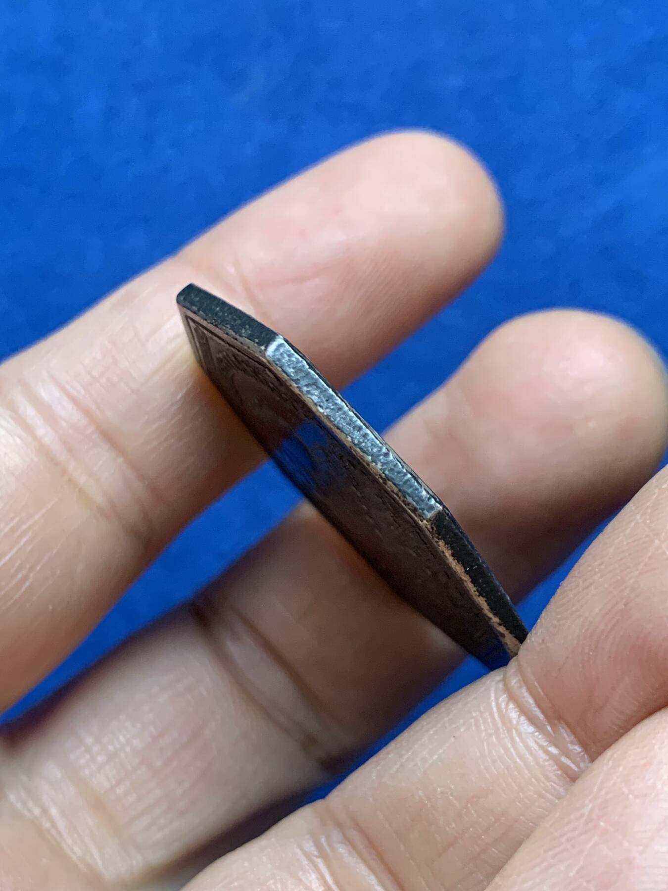 《竞宝斋》第458场 周日，周一，周二   3场连拍 （全场包邮）欢迎送拍 法国八角银质代币，路易十六头像圣灵勋章，17.50g，33.8mm，早期无边铭