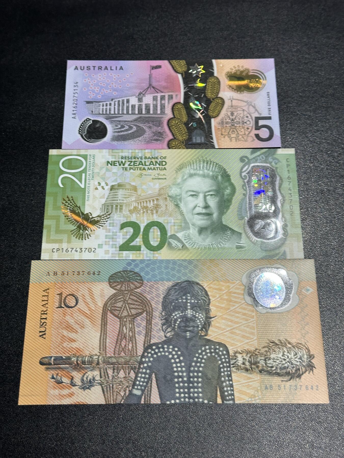 《外钞收藏家》第六百零二期（精品场）（本平台长期征集拍品、欢迎藏友们联系合作）