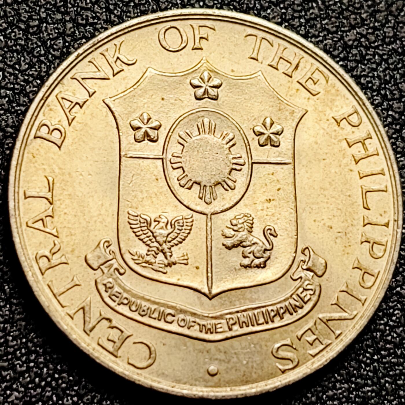 泉币菌-第168场- 精品福利场 少见原铜光UNC 1966年 菲律宾25分铜币 24mm 火山女神