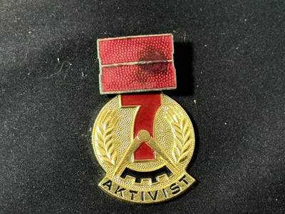 罗岚⭐爱藏⭐甄选专拍第四场-分享拍场赚佣（实体经营） - 民主德国七年建设计划模范劳动奖章 珐琅上挂