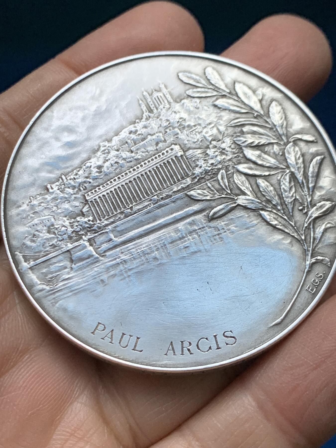 《竞宝斋》第458场 周日，周一，周二   3场连拍 （全场包邮）欢迎送拍 法国里昂律师协会银章，80.00g，54.3mm，丰饶角1argent边铭