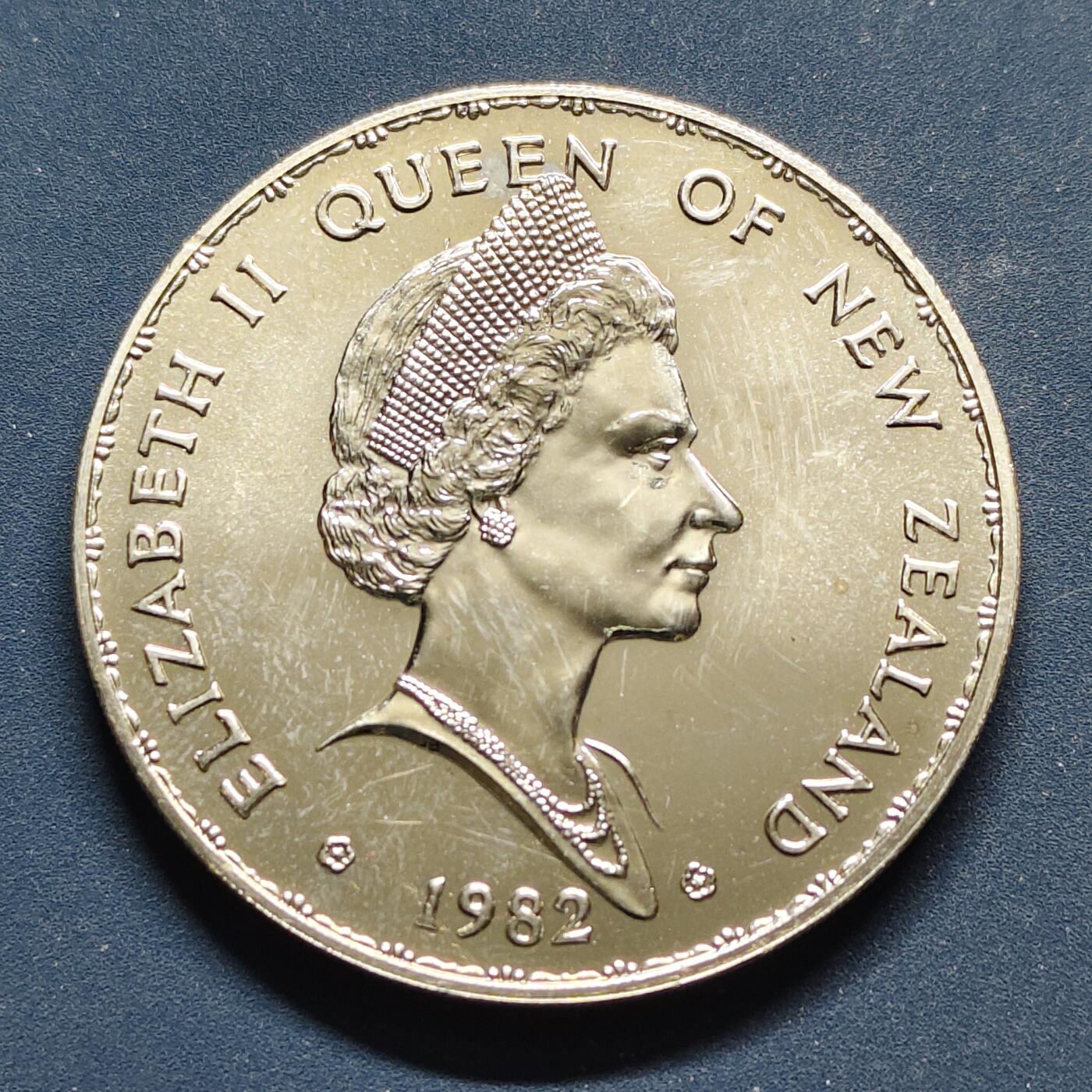 【全场包邮】纯粹捡漏拍494场 新西兰1982年1元本地鸟类系列南秧鸡克朗型纪念币