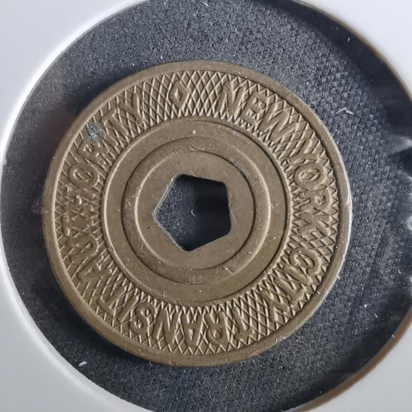 沼泽如烟--第960场 代币