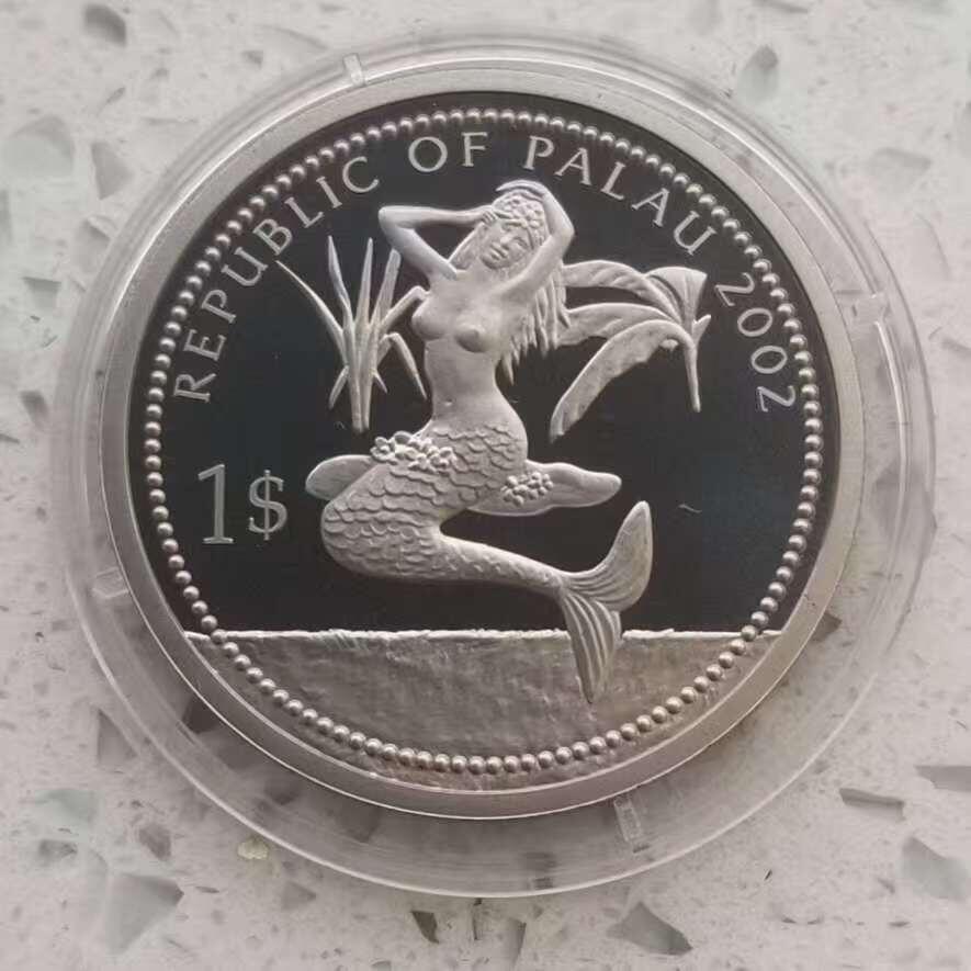 【币将精彩】世界钱币拍卖（2026-1-28） 帕劳2001年美人鱼海洋世界水母彩色纪念币  面值1元，铜镍合金 直径38.61毫米，精制。