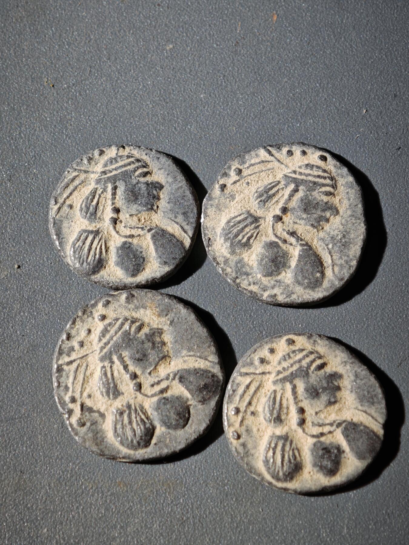 106期回流戒指饰品杂件纪念章丝路钱币专场 B2丝路币一组