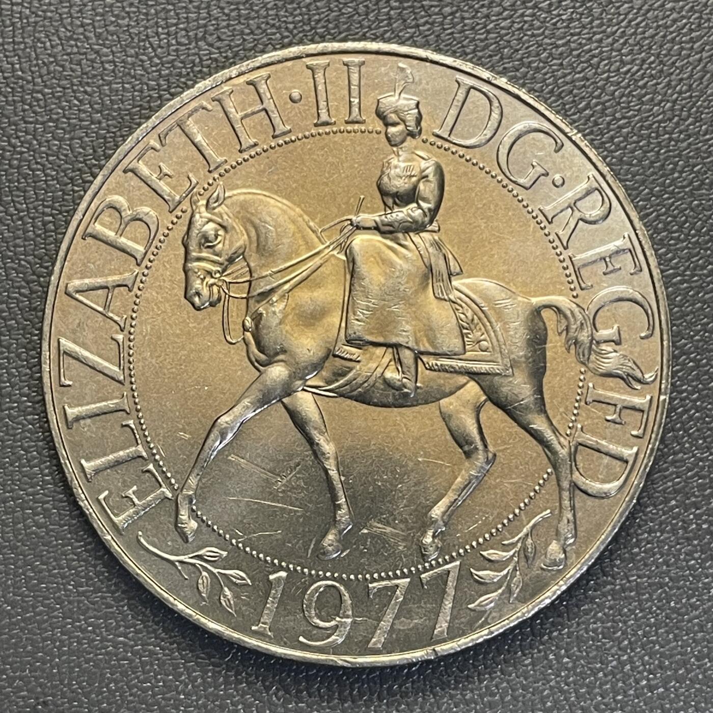 回流0119 1977年英国伊丽莎白二世登基25周年（银禧）25便士纪念币（克朗型）