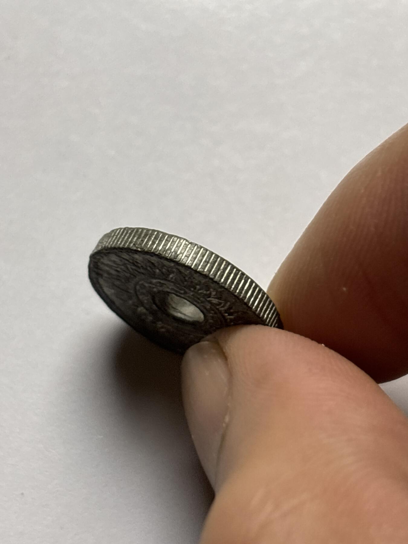 文馨钱币收藏 2026新年第三场（第 289 场）【长期接代拍品】 少见原光品相 1942年泰国拉玛八世时期萨当锡币保存不易，这种品相算是佼佼者