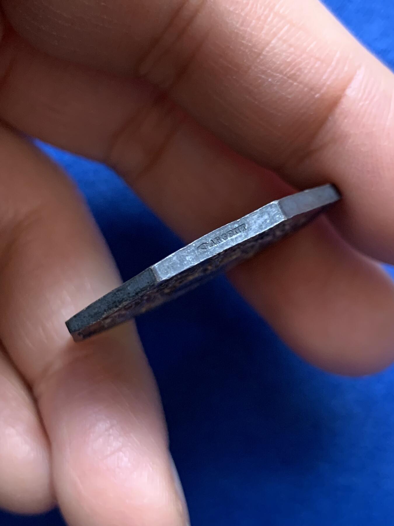 《竞宝斋》第458场 周日，周一，周二   3场连拍 （全场包邮）欢迎送拍 法国八角银章，阿比维尔公证人，14.68g，32.5mm，手指边铭