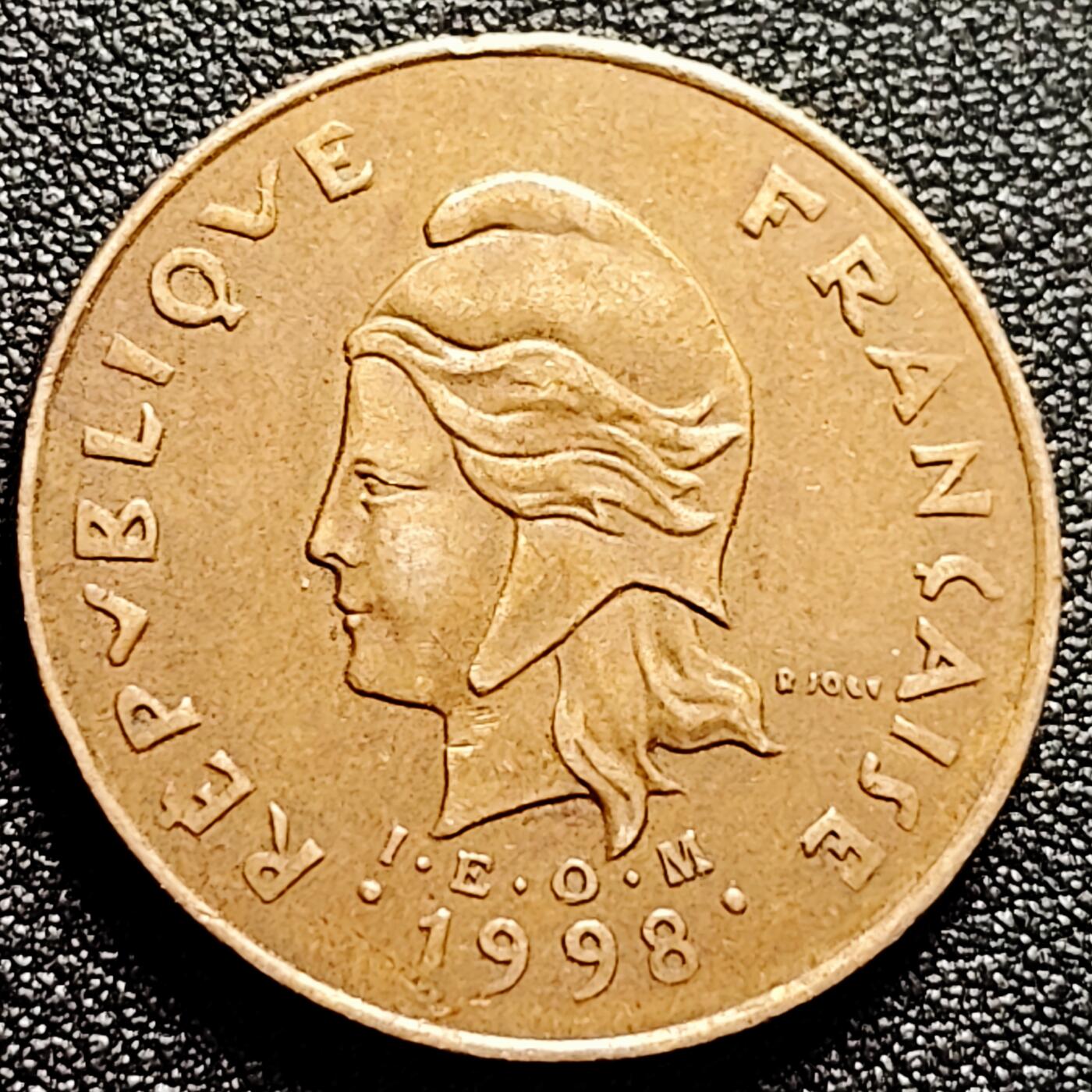 泉币菌-第168场- 精品福利场 美品 海岛木屋 法属波利尼西亚1998年 黄铜硬币 30毫米 10克 女神