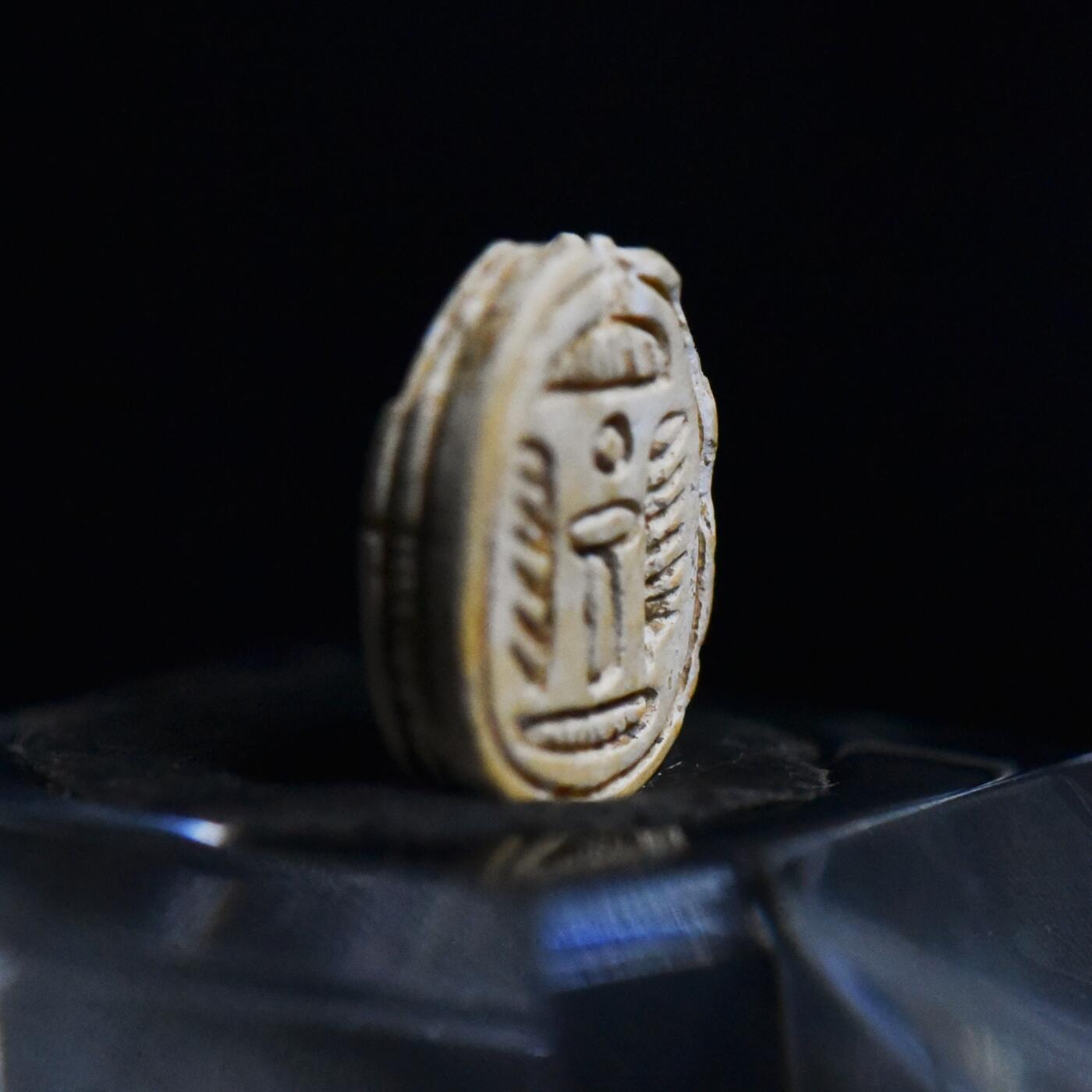 【良泉】【春节前最后一场】2月5日晚19.30点开拍！208组，本场结束后预存钱币的朋友请告知，将连同本场拍品一起邮寄，预祝诸位春节愉快！ 公元前1182-656年 【古埃及】 20-25王朝 圣书体铭文圣甲虫印章护身符