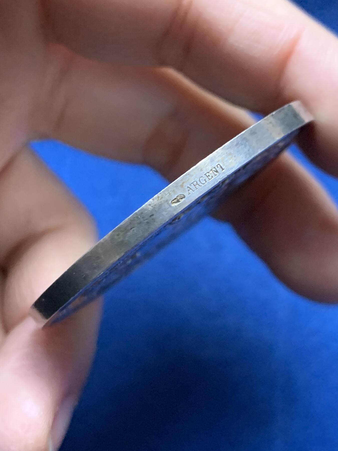 《竞宝斋》第458场 周日，周一，周二   3场连拍 （全场包邮）欢迎送拍 法国梅肯地区农业协会银章，60.58g，50.4mm，丰饶角边铭