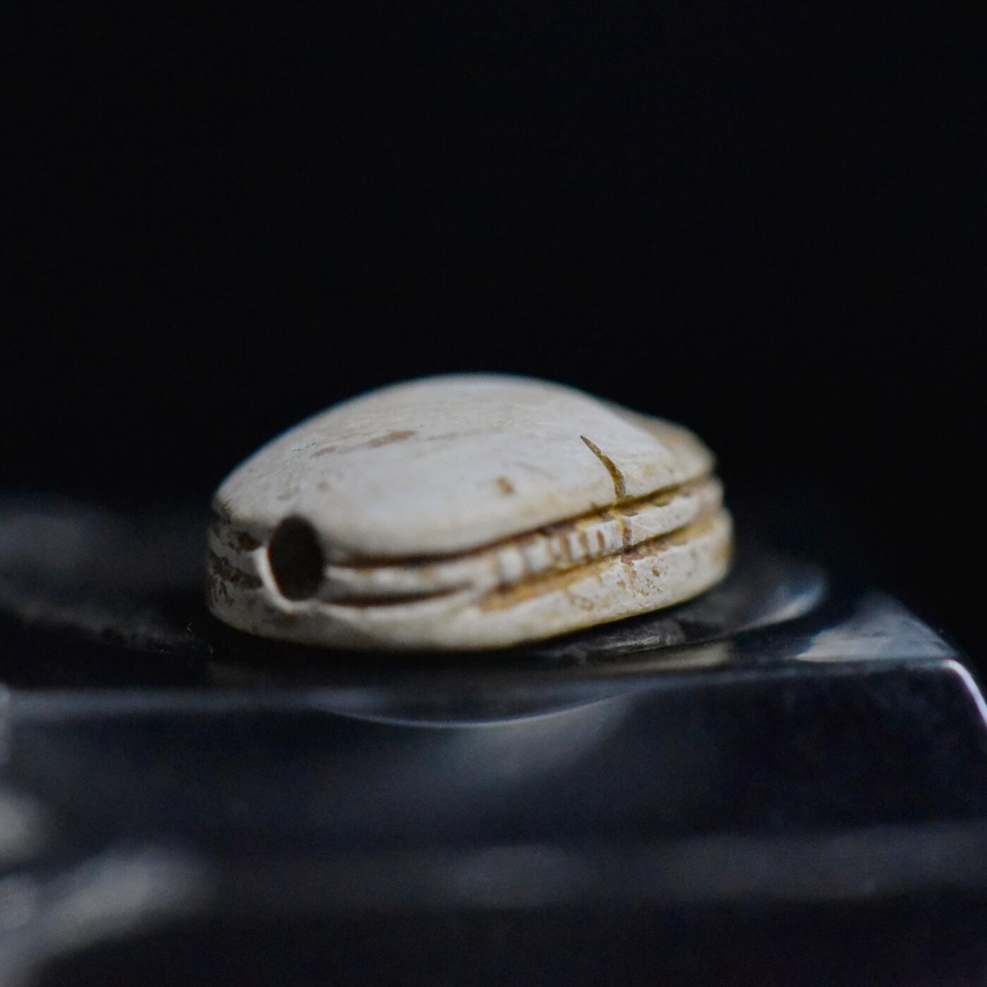 【良泉】【春节前最后一场】2月5日晚19.30点开拍！208组，本场结束后预存钱币的朋友请告知，将连同本场拍品一起邮寄，预祝诸位春节愉快！ 公元前1182-656年 【古埃及】 20-25王朝 圣书体铭文圣甲虫印章护身符