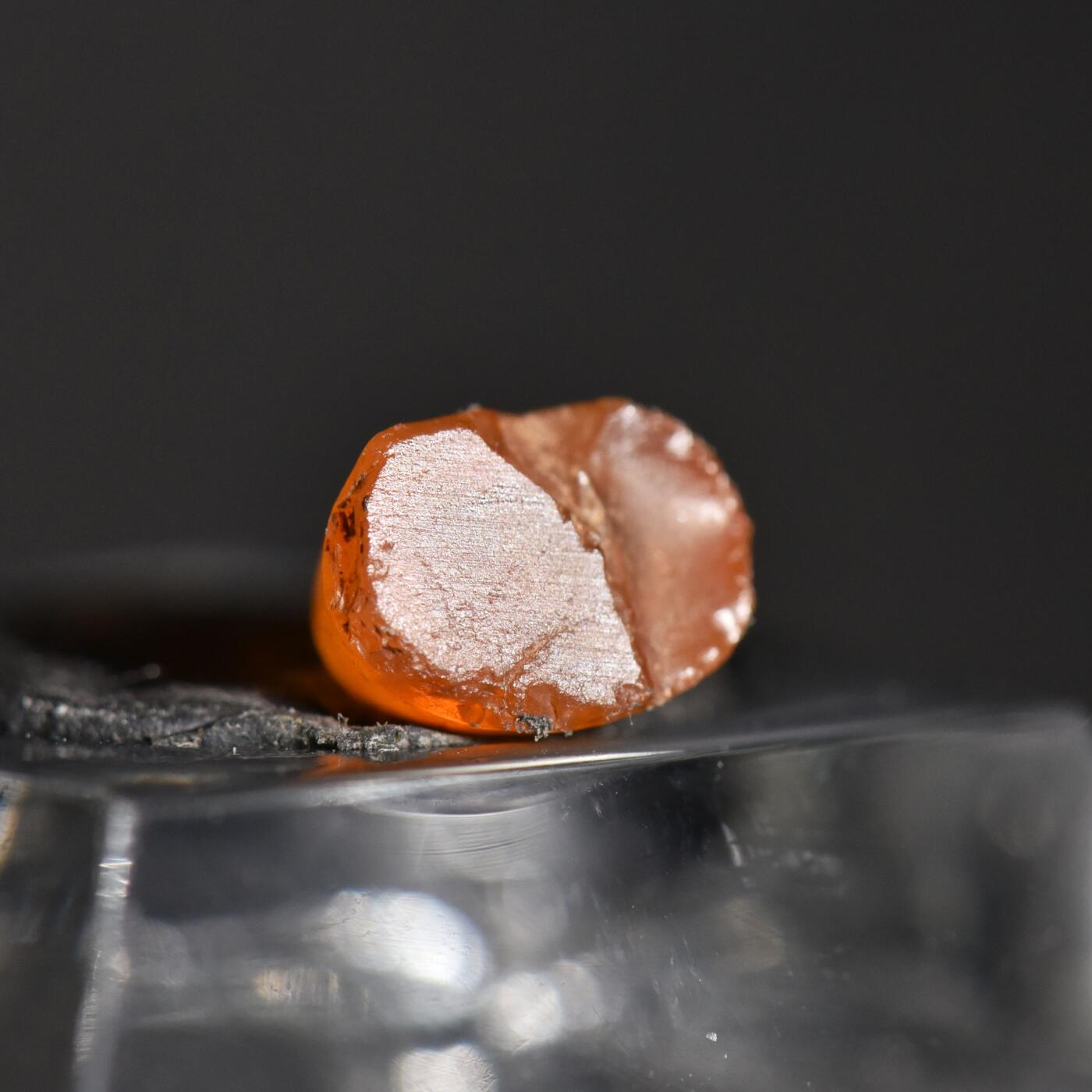 【良泉】【春节前最后一场】2月5日晚19.30点开拍！208组，本场结束后预存钱币的朋友请告知，将连同本场拍品一起邮寄，预祝诸位春节愉快！ 公元 1–3 世纪【古罗马】双手相握（Dextrarum Iunctio）橙色玛瑙微雕戒面印章