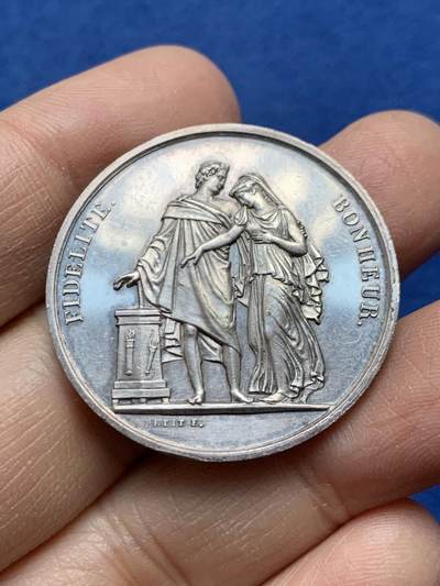 《竞宝斋》第458场 周日，周一，周二   3场连拍 （全场包邮）欢迎送拍 - 法国结婚纪念银章，15.63g，33.5mm，蜜蜂边铭