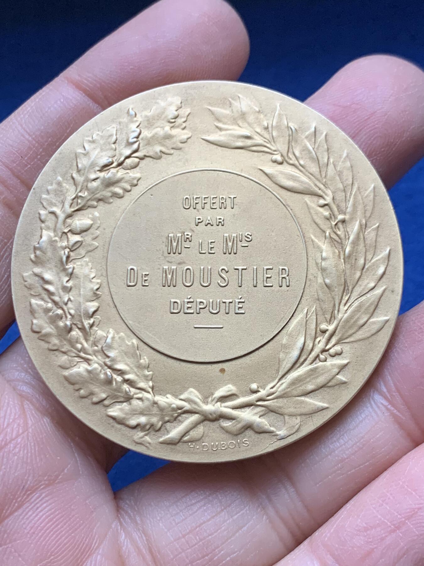 《竞宝斋》第458场 周日，周一，周二   3场连拍 （全场包邮）欢迎送拍 法国A.Dubois 农业协会镀金银章，65.65g，50mm，丰饶角1argent边铭