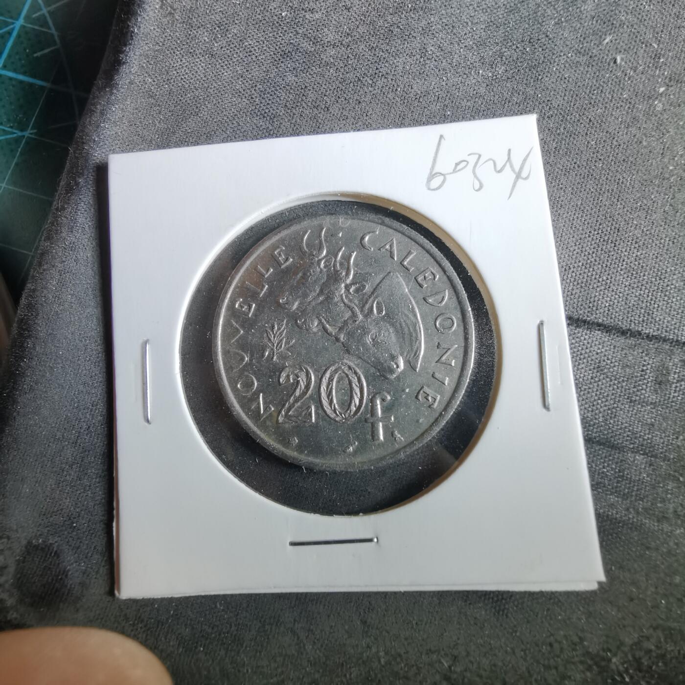 沼泽如烟--第960场 法属新喀里多尼亚1967年20法郎