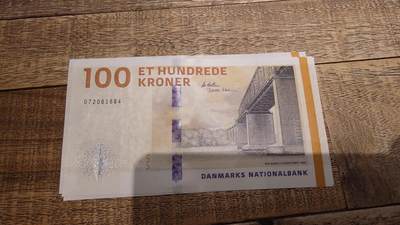 【新年七拍】世界钱币～微拍第228期暨2026年第7期  中小单价原刀卖剩号码精选部分 - 新版丹麦100克朗 全新绝品尾号616