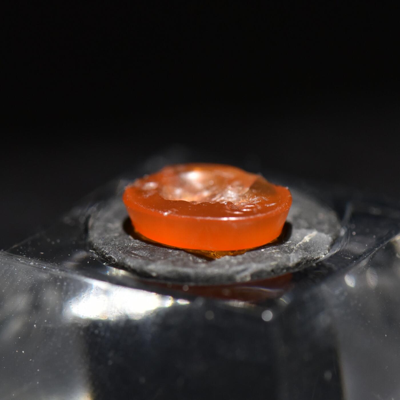 【良泉】【春节前最后一场】2月5日晚19.30点开拍！208组，本场结束后预存钱币的朋友请告知，将连同本场拍品一起邮寄，预祝诸位春节愉快！ 公元 1–3 世纪【古罗马】橙色玛瑙，萨提尔（Satyr）题材，微雕戒面印章