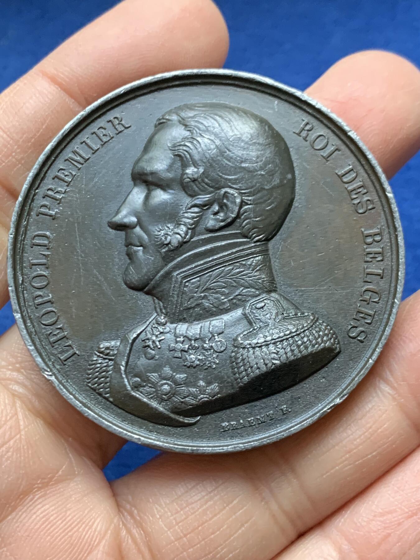 《竞宝斋》第458场 周日，周一，周二   3场连拍 （全场包邮）欢迎送拍 比利时1835年铁路系统落成典礼纪念铅章，60.65g，49.3mm