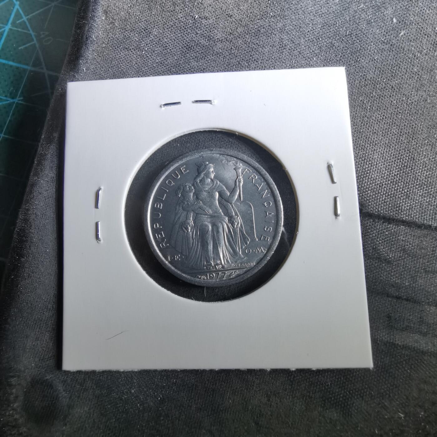 沼泽如烟--第960场 法属新喀里多尼亚1977年1法郎