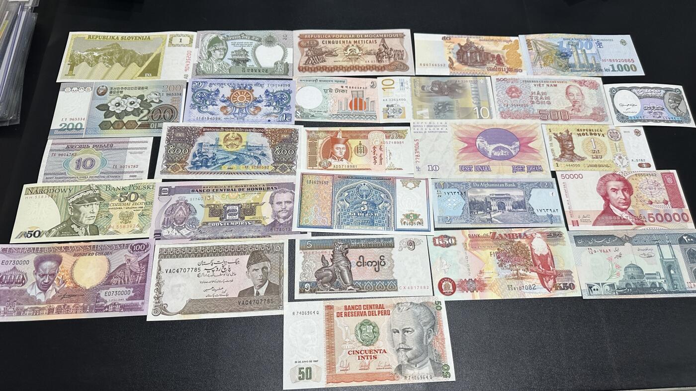 《外钞收藏家》第六百零二期（精品场）（本平台长期征集拍品、欢迎藏友们联系合作）