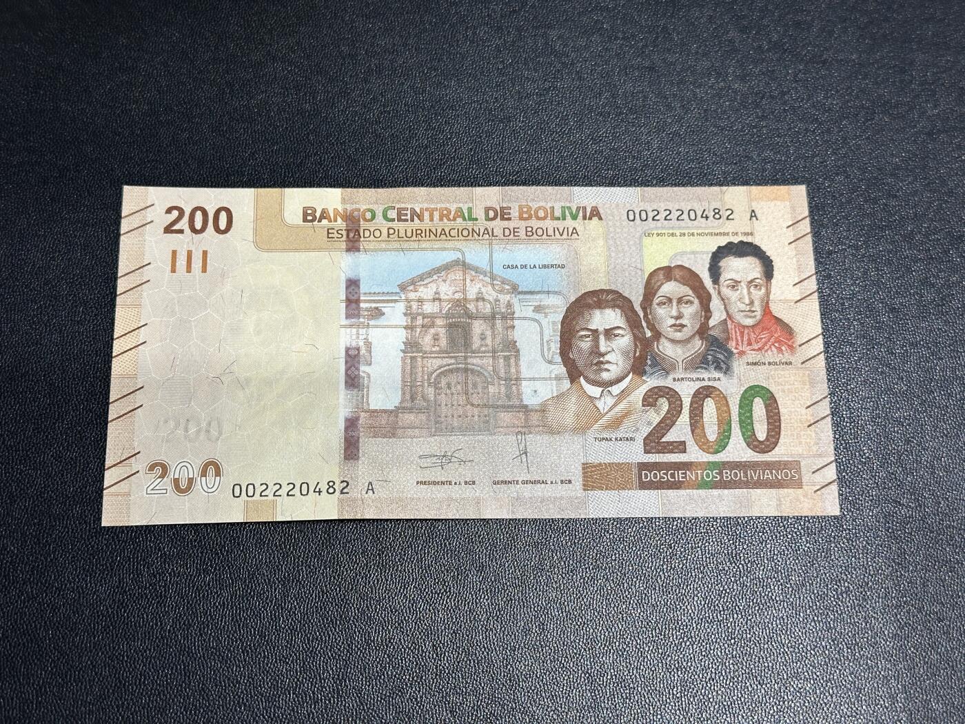 《外钞收藏家》第六百零二期（精品场）（本平台长期征集拍品、欢迎藏友们联系合作）