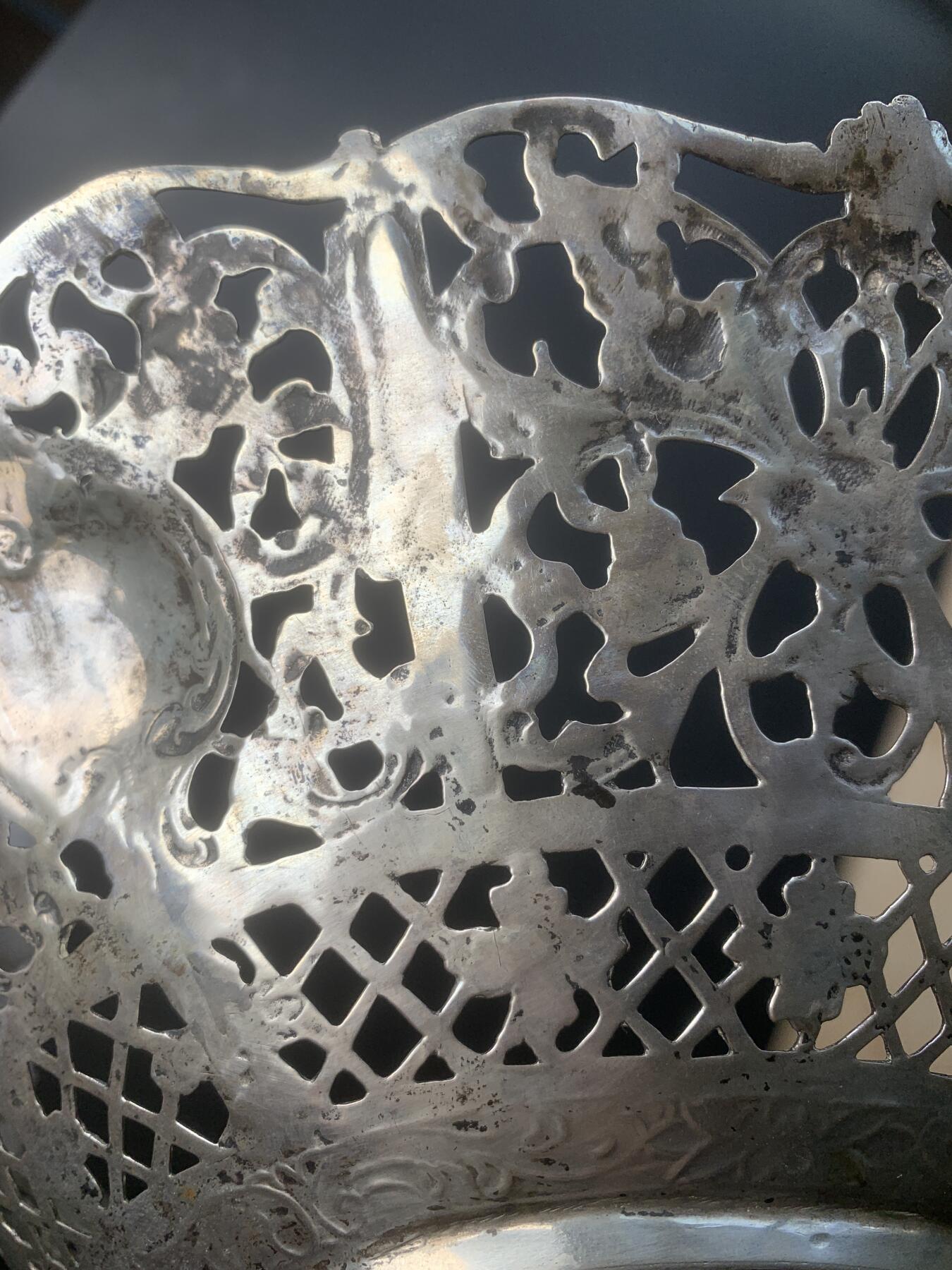 掌中浮雕-藏着的欧洲第049场 190X德国800银果篮 ，26.90厘米，高7厘米, 重388克，（背上边缘“800”银戳）