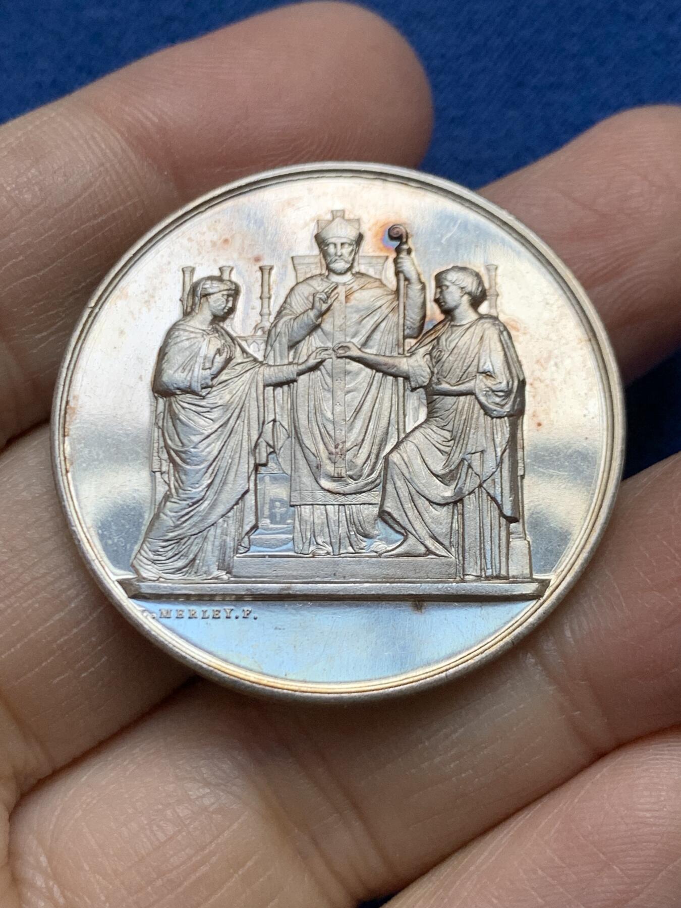 《竞宝斋》第458场 周日，周一，周二   3场连拍 （全场包邮）欢迎送拍 法国婚姻与爱情纪念银章，22.25g，36.8mm，丰饶角边铭