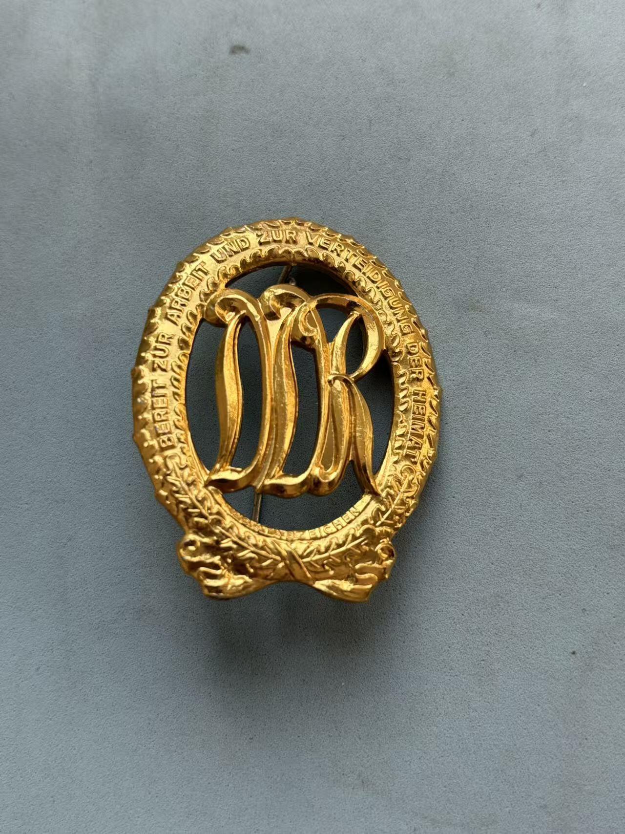 盛世勋华——号角文化勋章邮票专场拍卖第299期 东德金级体能奖章