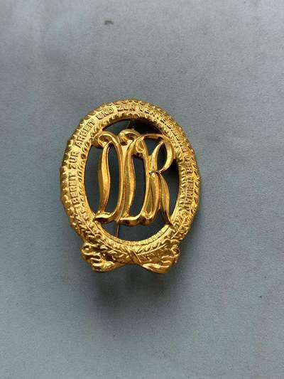 盛世勋华——号角文化勋章邮票专场拍卖第299期 - 东德金级体能奖章