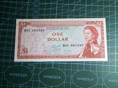 【炜奕收藏】，第五十七期，英联邦女王专场 - 1965年东加勒比地区1元，UNC-品相，边缘轻微压痕，戎装女王像