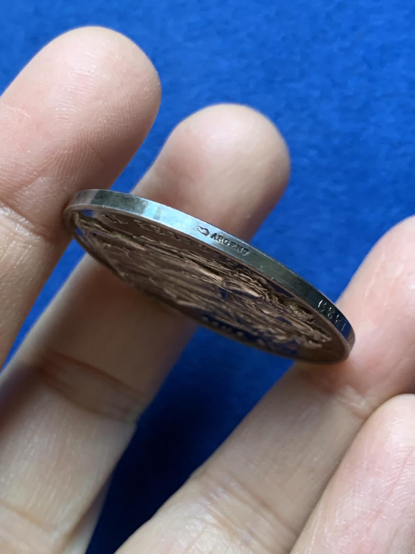 《竞宝斋》第458场 周日，周一，周二   3场连拍 （全场包邮）欢迎送拍 法国结婚纪念银章，22.06g，36.3mm，丰饶角边铭