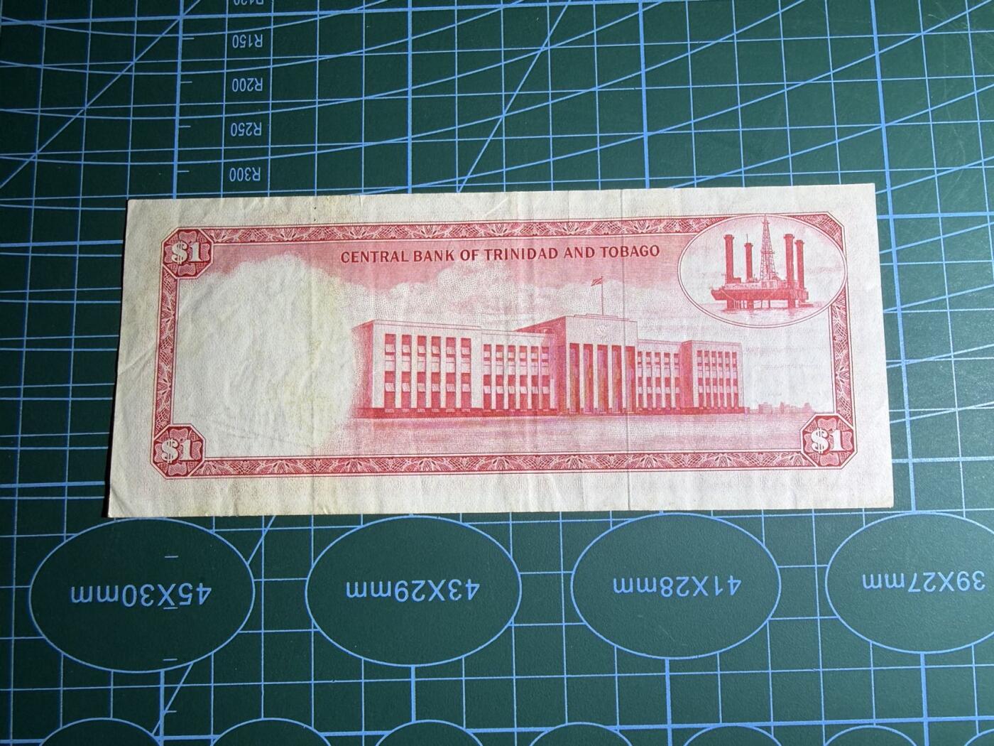 【炜奕收藏】，第五十七期，英联邦女王专场 1964年特立尼达和多巴哥1元，品相如图，戎装女王像