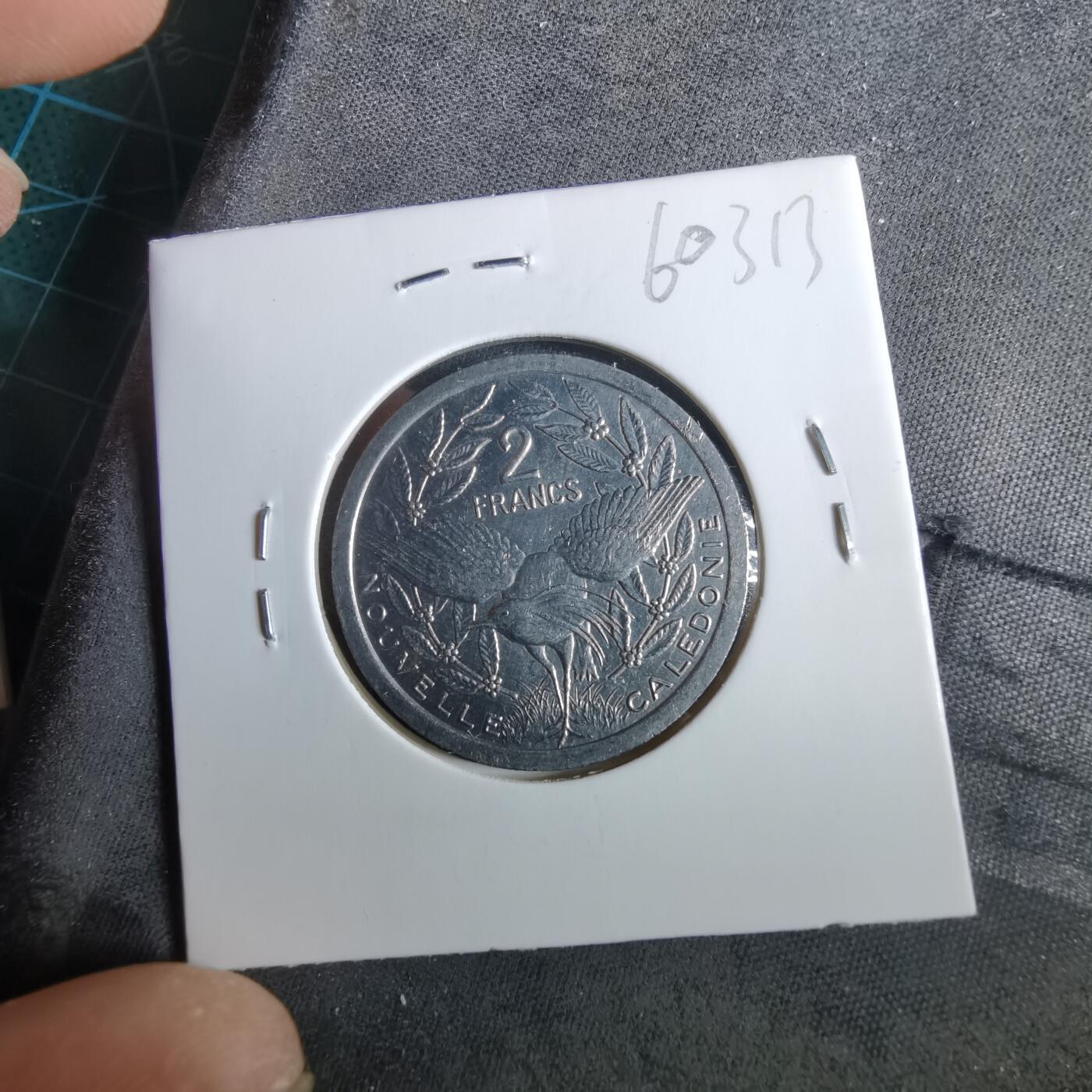 沼泽如烟--第960场 法属新喀里多尼亚2003年2法郎