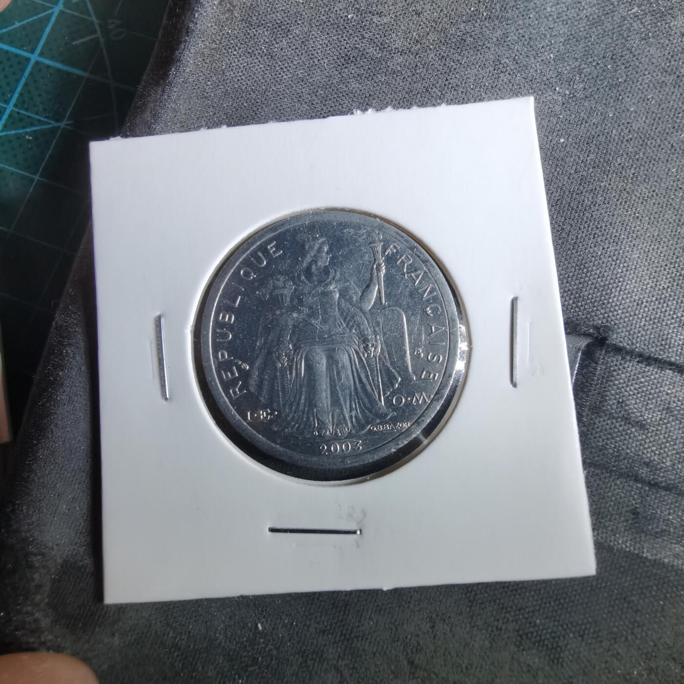 沼泽如烟--第960场 法属新喀里多尼亚2003年2法郎