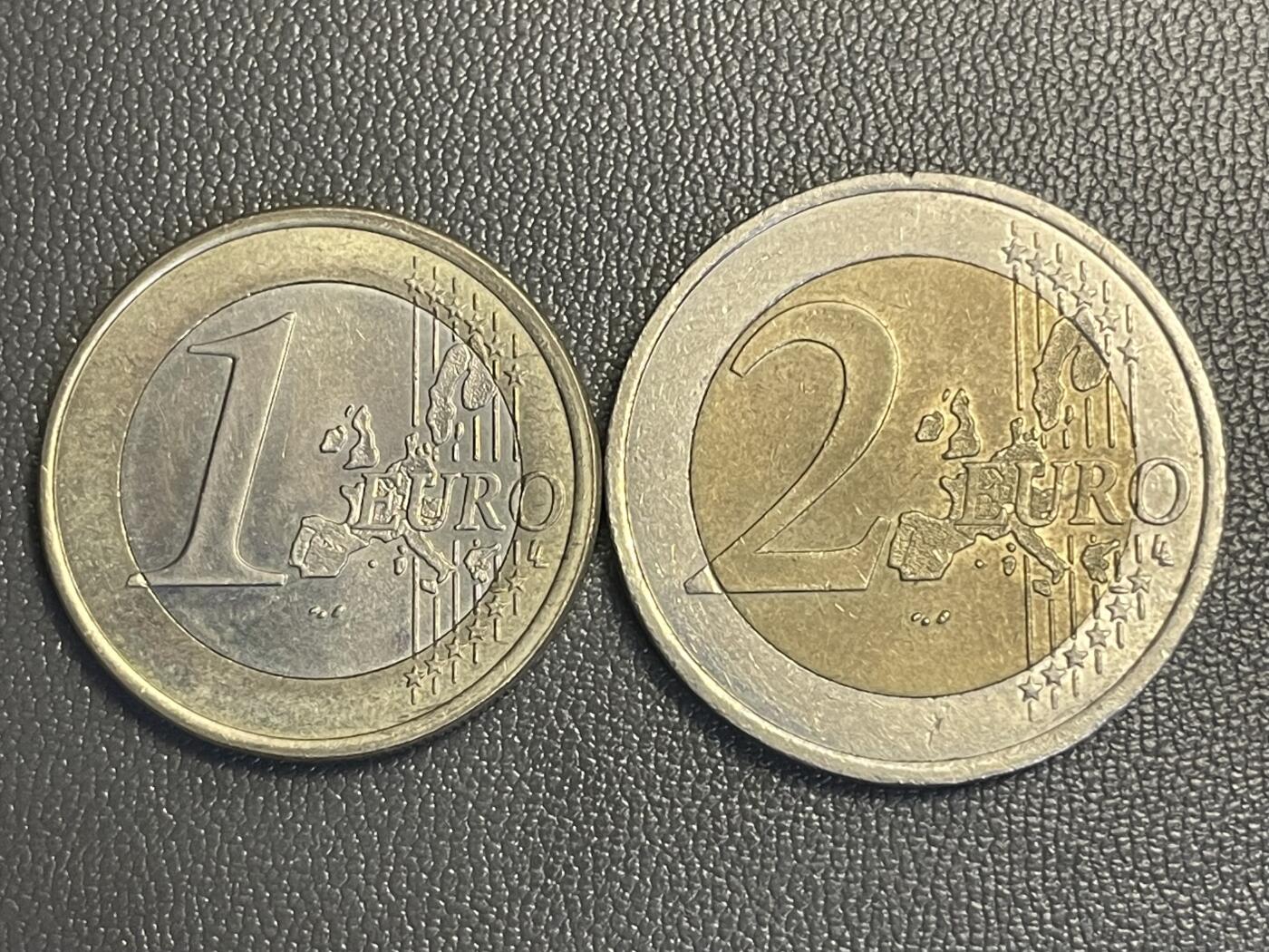 回流0119 法国1999、2001年1、2欧元双金属币两枚 播种树